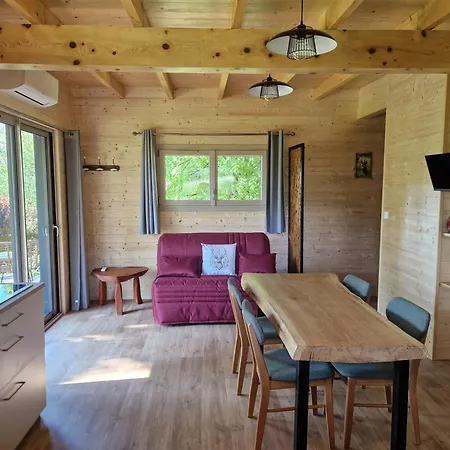 Chalet Gource Avec Vue Sur Le Chateau