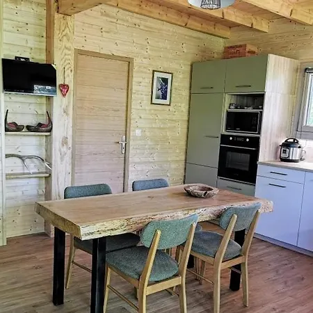 Gource Avec Vue Sur Le Chateau *