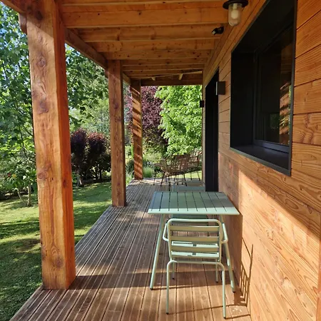 Gource Avec Vue Sur Le Chateau *